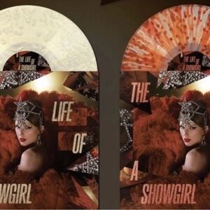 TAYLOR SWIFT- THE LIFE OF A SHOWGIRL: TINY BUBBLES IN CHAMPAGNE- SET OF 2 NEW